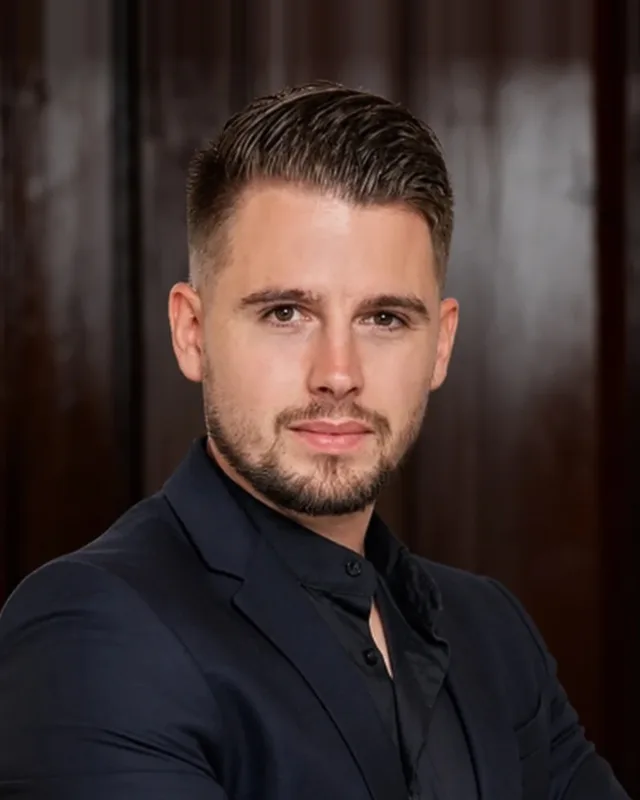 Jonathan Mertens, Verkaufsleiter